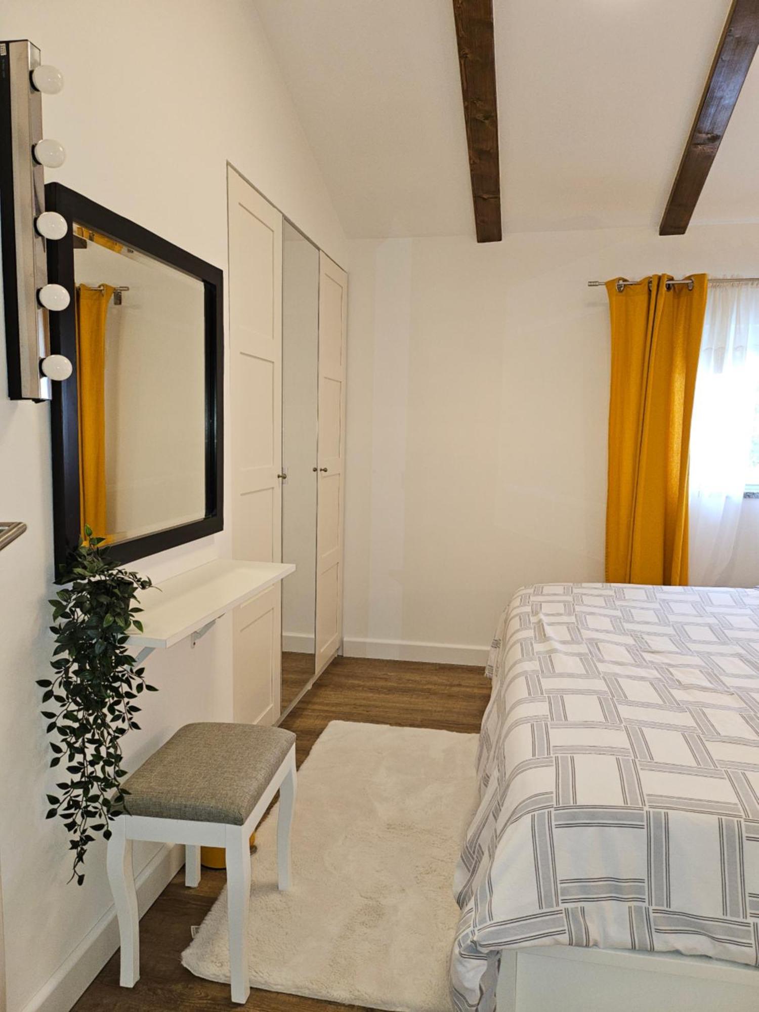 Apartman Pojine Gabonjin Buitenkant foto