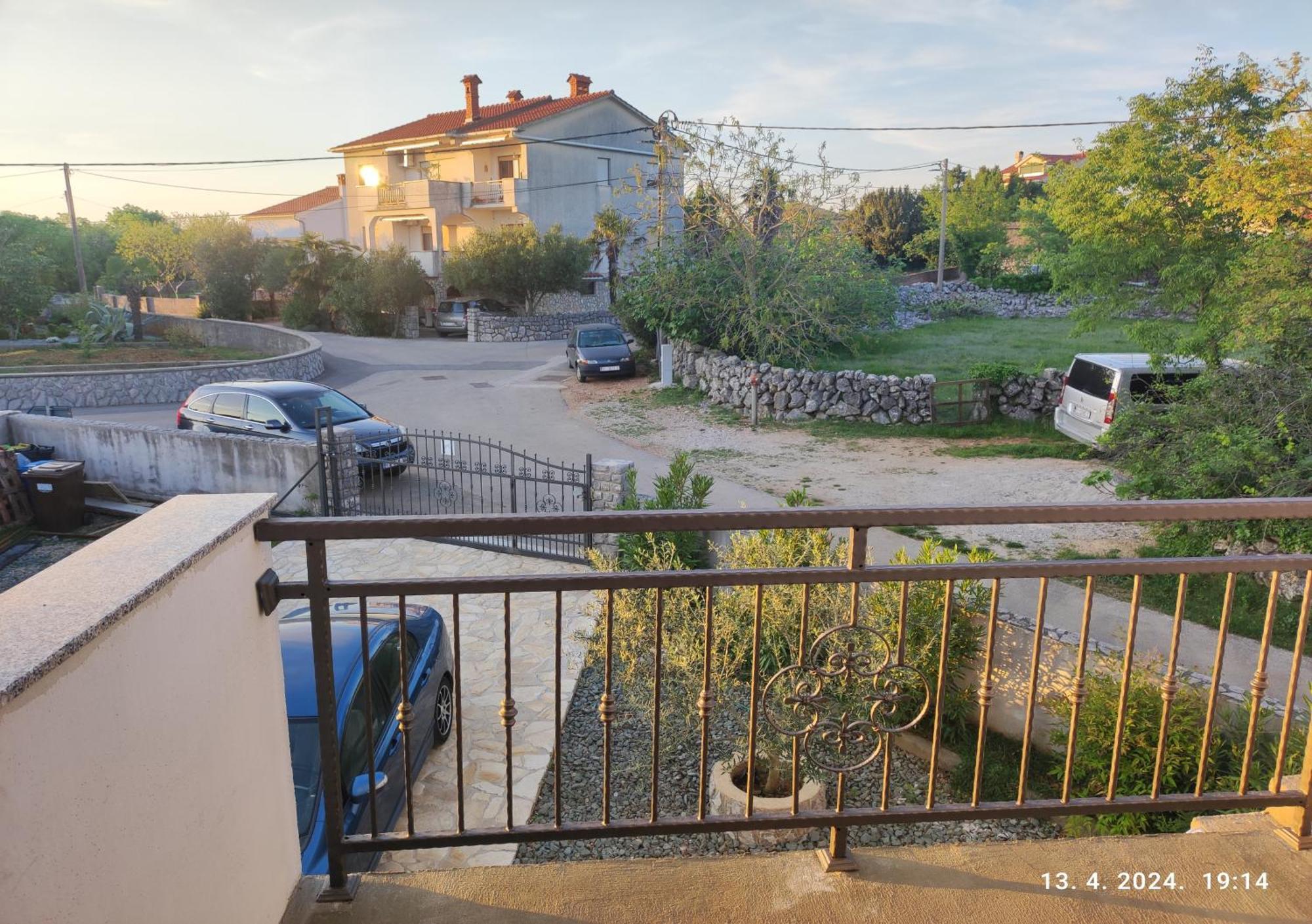 Apartman Pojine Gabonjin Buitenkant foto