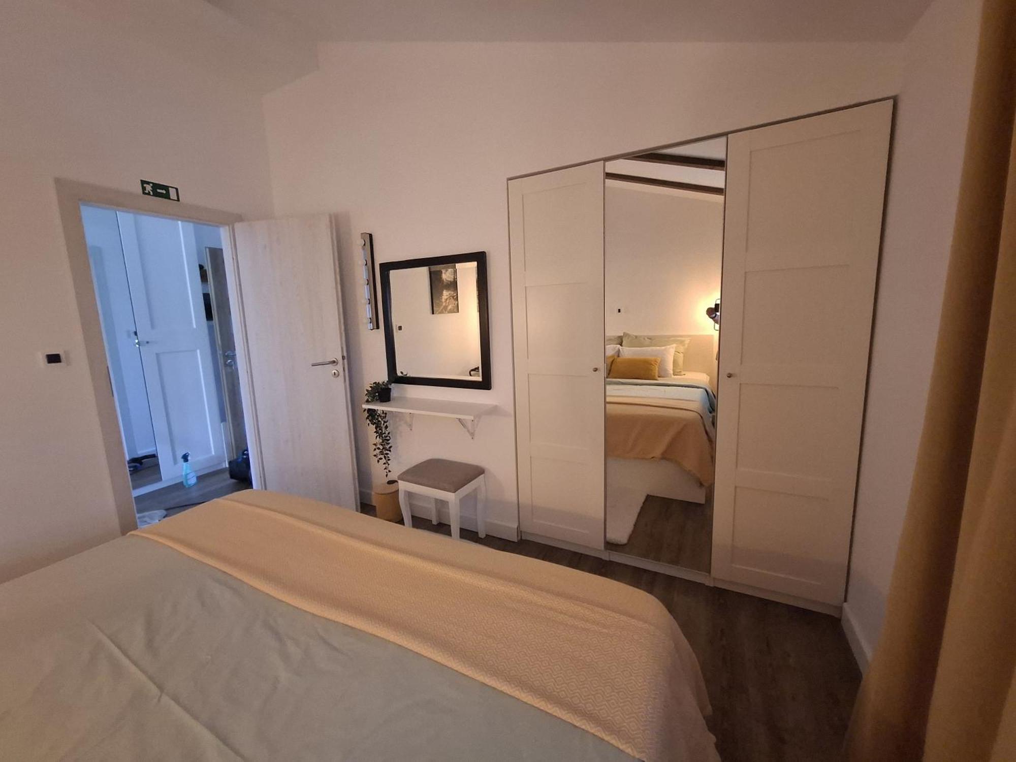 Apartman Pojine Gabonjin Buitenkant foto